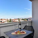 Alta Oliva 2 With Private Parking * Zadar