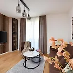 Alta Oliva 2 With Private Parking 자다르