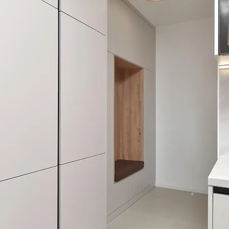 Apartment Alta Oliva 2 With Private Parking *