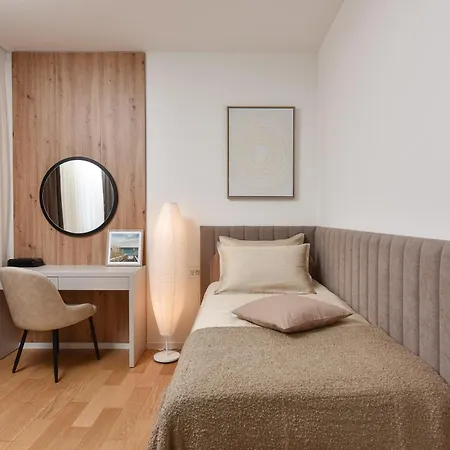 Alta Oliva 2 With Private Parking Apartment Zadar