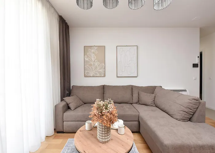 Alta Oliva 2 With Private Parking Zadar