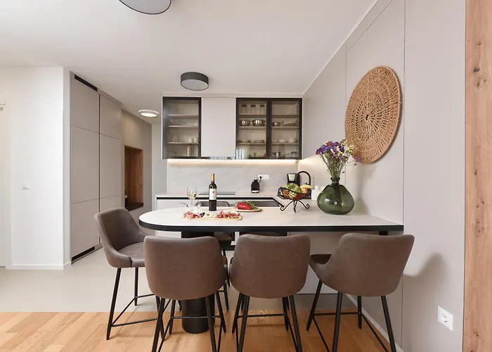 Apartment Alta Oliva 2 With Private Parking Zadar