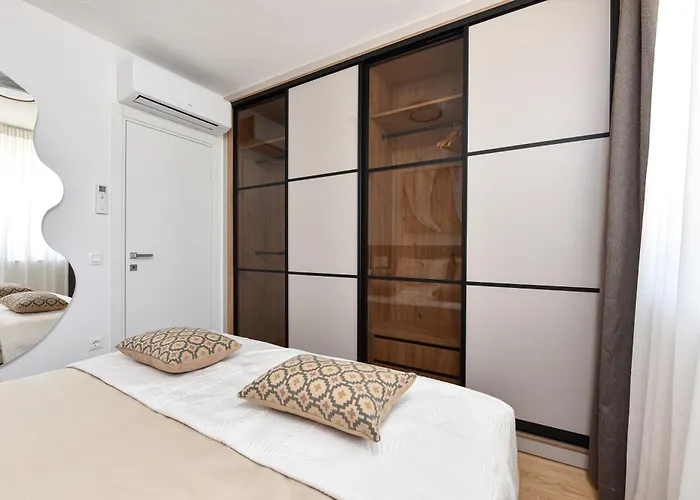 Apartment Alta Oliva 2 With Private Parking Zadar