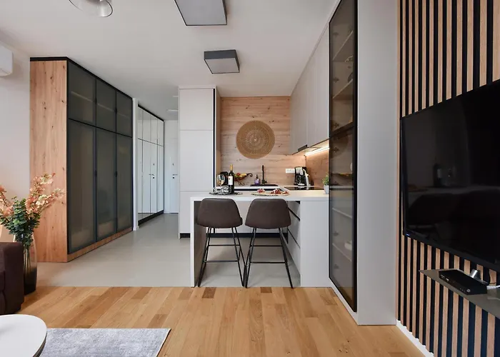 Alta Oliva 2 With Private Parking Zadar