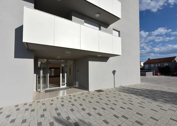 Alta Oliva 2 With Private Parking Apartment Zadar